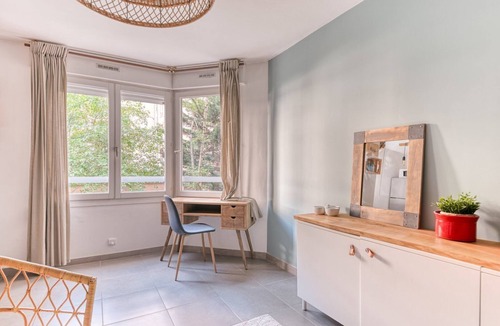 Saint Michel - Mairie Apartment | GuestReady - Sunny Japandi in Central Lyon