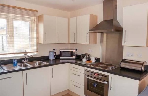 Camber Cottage | HAKUNA MATATA, pet friendly, country holiday cottage in Camber