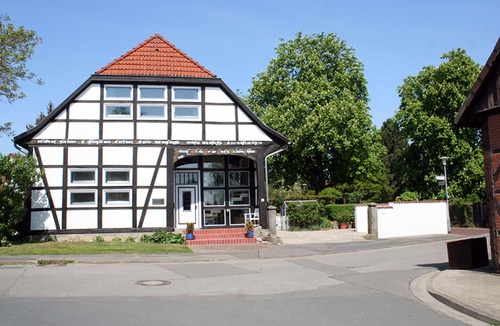 Wulferode Apartment | "Hannover" - modern suite