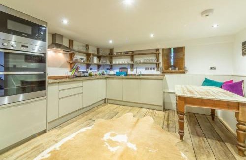 Thornham House | Hideaway Barn 4