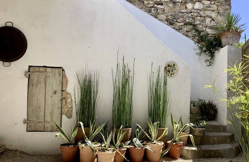 Euzet-les-Bains Apartment | Historic Stone Retreat | 17th Century | Between Uzès & Cévennes National Park