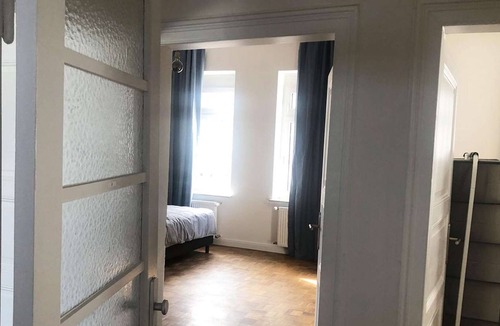 Bad Homburg v.d. Hoehe Apartment | HÖ01 large apartment with dryer and washing machine