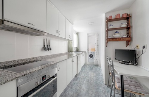Port de Sagunt Apartment | Holiday Apartment "Latido Del Puerto" near Beach with Wi-Fi