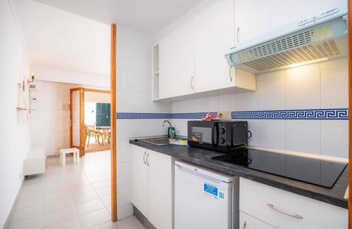 Cala d'Or Apartment | Holiday Apartment "Felipe 2-2" with Shared Terrace, Shared Pool & WiFi