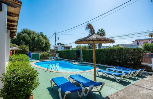 Cala d'Or Apartment | Holiday Apartment "Felipe 2-2" with Shared Terrace, Shared Pool & WiFi