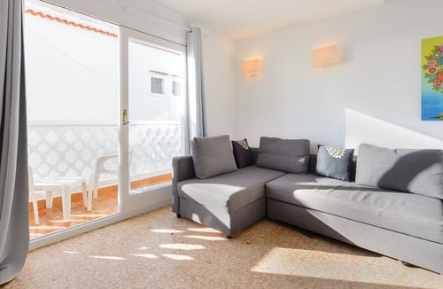Es Canar Apartment | Holiday Apartment in a Well-Maintained Complex with Balcony