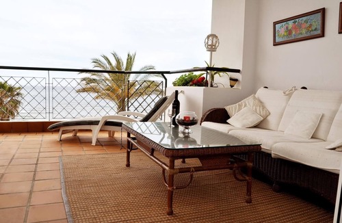 Sitio de Calahonda Apartment | Holiday Apartment "Mi CaprichoFabulous" with Terrace, Shared Pool & Sea View