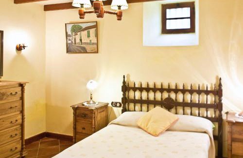 Montijos House | Holiday Home Camino La Candelaria-2 by Interhome
