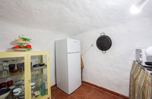 Gador House | Holiday Home 'Cueva' with Mountain View, Private Terrace and Wi-Fi