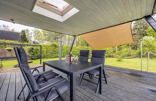 Dannenberg House | Holiday Home 'Elbliebe' with Private Terrace, Wi-Fi and Air Conditioning