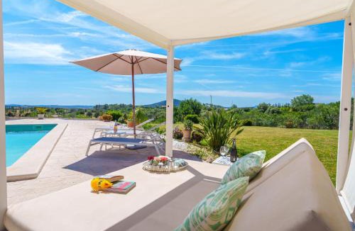 Moscari House | Holiday Home Es Cos by Interhome