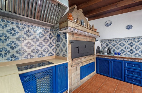 La Mancha House | Holiday Home Casa Matyas close to the Beach with Garden & Wi-Fi