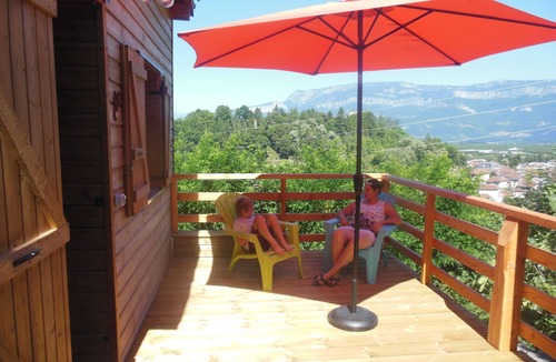 Vinay House | Holiday Home 'Gite 33m2, Vue Sur Le Vercors' with Mountain View, Private Terrace and Wi-Fi