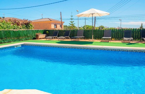 Segur de Calafell House | Holiday Home 'Villa Sunset' with Sea Views, Wi-Fi and Air Conditioning
