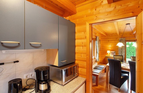 Glindfeld House | Holiday Home 'Zum Radekopf' with Private Terrace, Private Garden and Wi-Fi