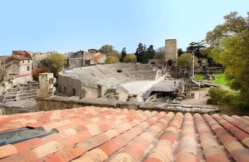 Arles City Centre Apartment | Holiday in Arles: Apartment of the Antique Theatre 1
