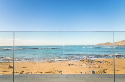 Las Palmas de Gran Canaria Apartment | Home2Book Cozy Seaside Apt Las Canteras Beach