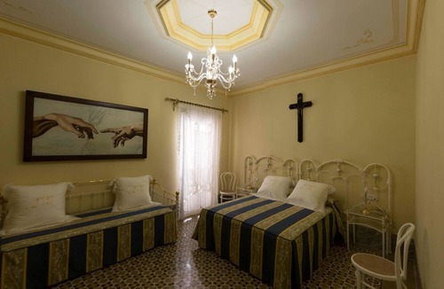 Monovar Apartment | Homerez - Big appartement for 10 ppl. at Monòver