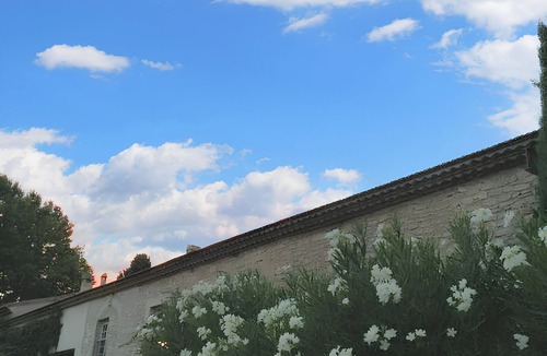 Marsillargues House | Homerez - Charming House in Marsillargues with Garden