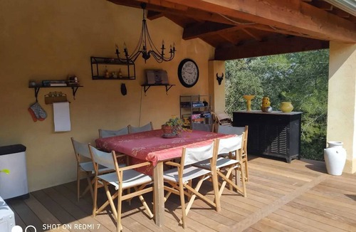 Collias Villa | Homerez - Charming Villa with Pool in Collias