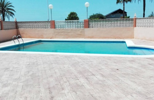 El Perello House | Homerez - House 1 km away from the beach for 7 ppl. with shared pool and garden