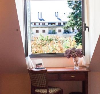 San Lorenzo de El Escorial Hotel | Hospedium Hotel Los Lanceros