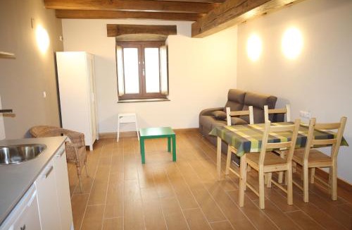 Leitza House | Hostal-Cicloturismo Lopenea