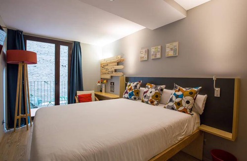 Eixample Hostel | Hostel ∙ 8 guests