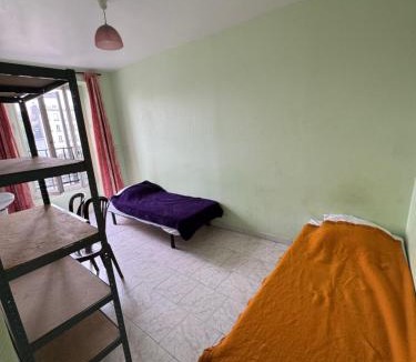 Saint-Denis Hostel | Hostel Wilson