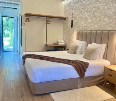 Peratallada Hotel | Hotel Aatu - Adults Only
