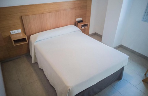 Distrito de Levante Hotel | Hotel Abadi
