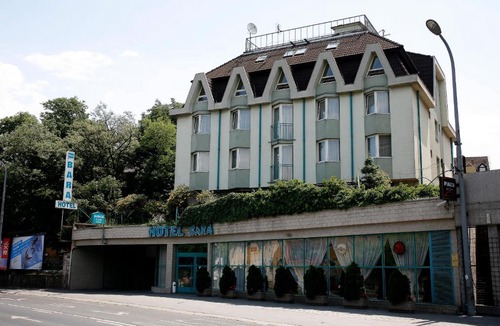 Gellert Hill Hotel | Hotel Bara Budapest
