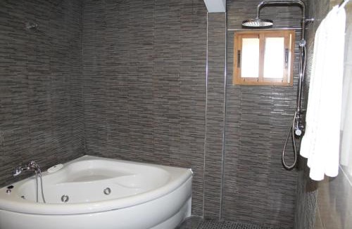 Malpartida de Caceres Hotel | Hotel Los Barruecos by Croma