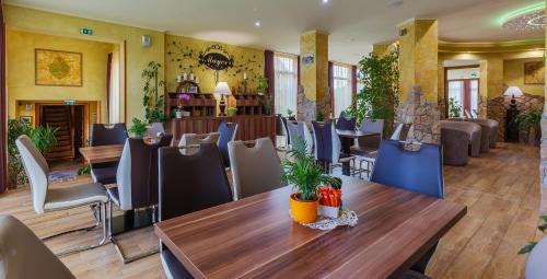 Alsóörs Hotel | Hotel Mayer Alsóörs