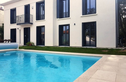 Saint-Martin House | House 10 minutes walk from the center, 14 minutes by car from the sea