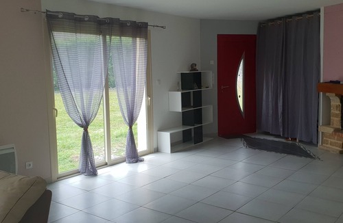 Condat-sur-Vezere House | House by a river