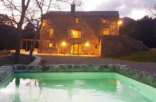 Montagut House | House in a unique natural setting! - 25 pax