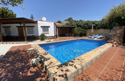 Cajiz Cottage | House in a very quiet rural area with easy accessibility. 3.5 km from the beach