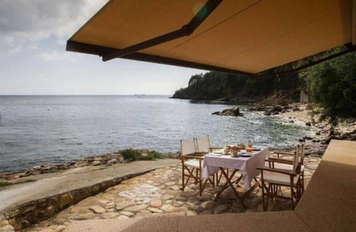 Combarro Villa | House in Combarro by the Sea