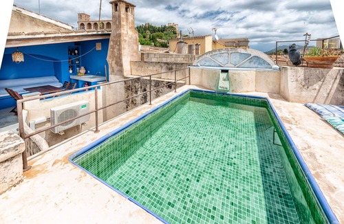 Arta House | HOUSE WITH CHARM AND PARKING IN THE CENTER OF ARTÁ, SMALL POOL AND SOLARIUM