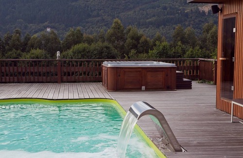 Ea Cottage | House with pool 8 minutes from the beach, free wifi
