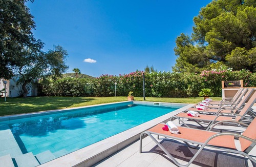 Crestatx Ski Chalet | House with spacious pool Casa Encinar in Mallorca