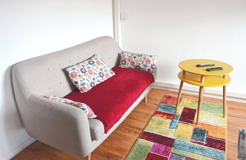 Albi Apartment | "I jazz the colors in Albi", 2 bedroom apartment, right in the center of ALBI