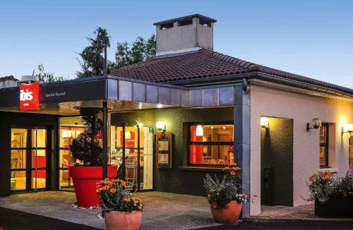 Beynost Hotel | ibis Lyon Est Beynost