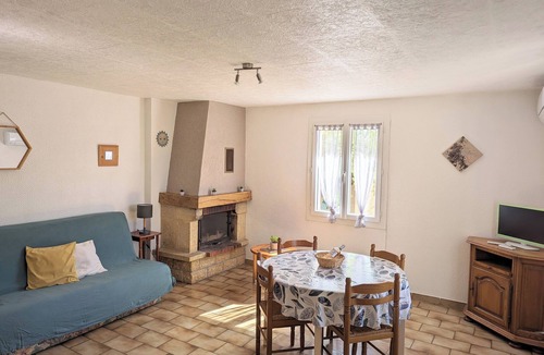 Balazuc House | In Balazuc (listed village): 4-room gite with air conditioning and wifi + swimming pool and Ardèche river
