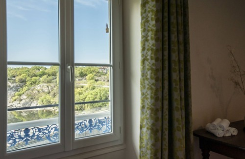 Ruoms Villa | Incredible villa with heated pool and private access to the Ardèche