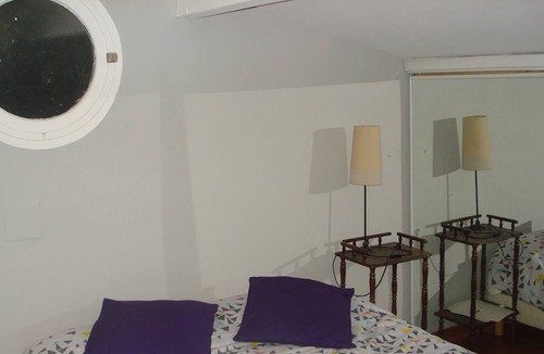 Morieres-les-Avignon Villa | independent apartment in villa