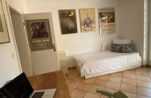 Eschborn Apartment | Inge's Arthouse bei Frankfurt