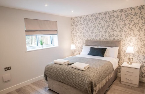 Reading Apartment | Ivory Lodge
