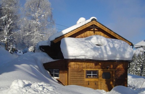Pichl-Preunegg House | Kainerhütte - holiday home/3 bedrooms/shower or bath, toilet